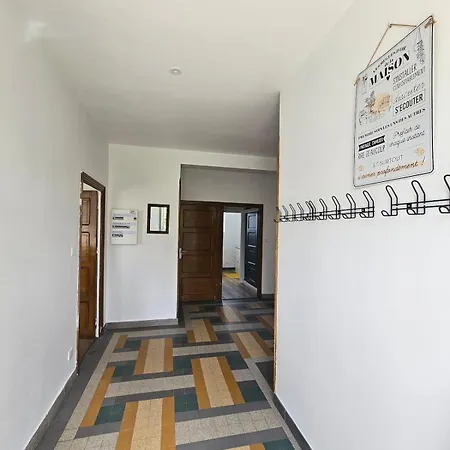 בית נופש Maison Avec Jardin Au Centre Du Village