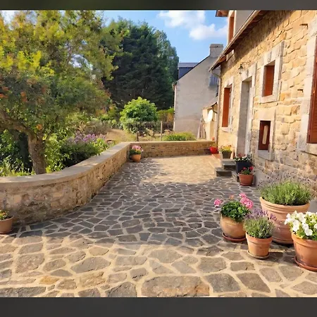 בית נופש Maison Avec Jardin Au Centre Du Village *